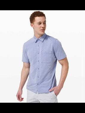 Lululemon Commission Short Sleeve Button Up - Size M